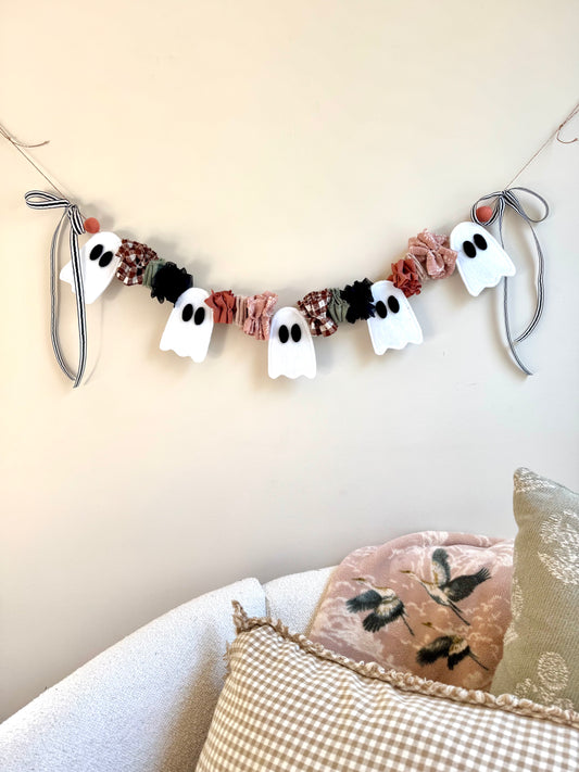 Ghost Garland #2