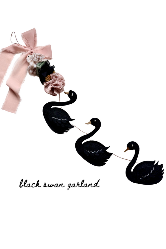 Black Swan Garland