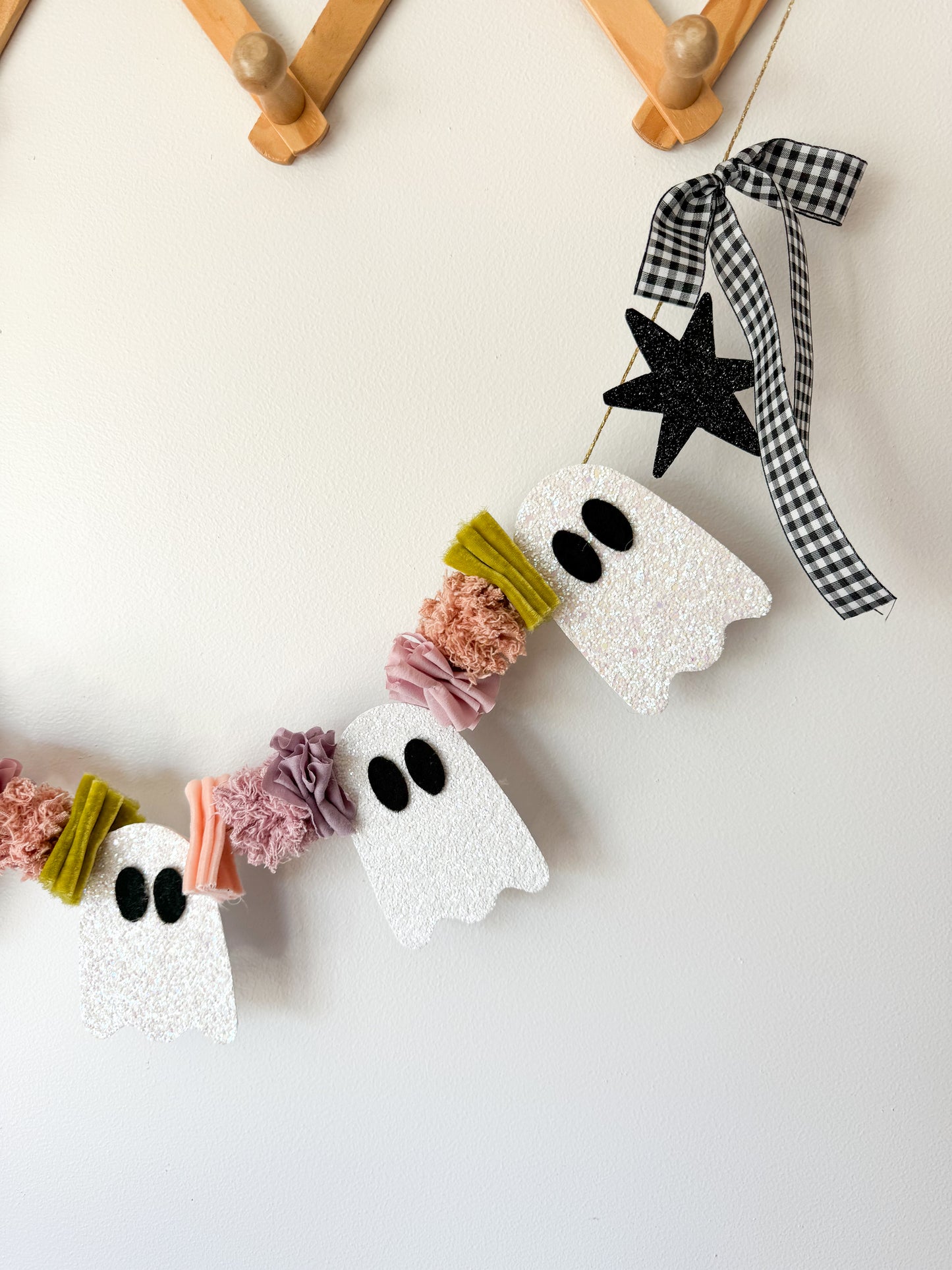 Ghost Garland #2