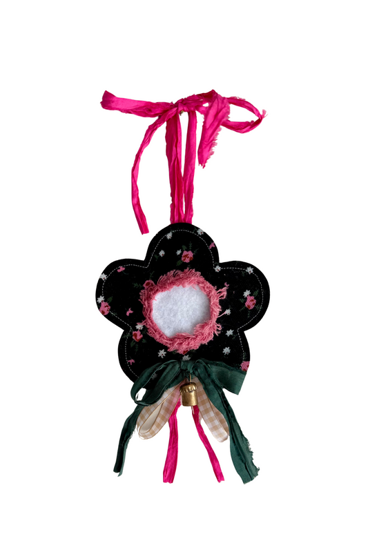 Mini Black Floral Flower