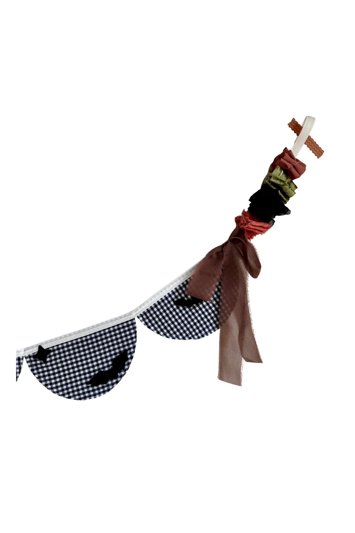 Black Gingham Scallop Garland